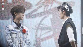 吃瓜cp娱乐圈直播,吃瓜CP甜蜜互动,粉丝直呼“磕到糖” 第3张 吃瓜cp娱乐圈直播,吃瓜CP甜蜜互动,粉丝直呼“磕到糖” 第3张